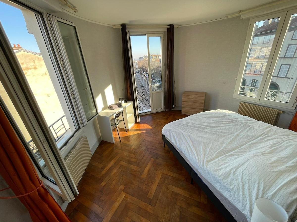 Appartement Spacious With Balconies Downtown